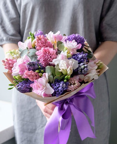 Бесплатная доставка цветов в Болотном